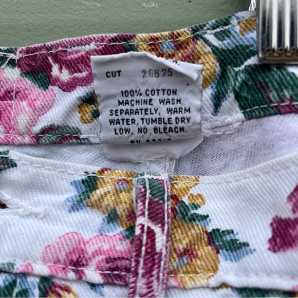 BONGO 7 Vintage Floral High Waist Shorts - Picture 6 of 7